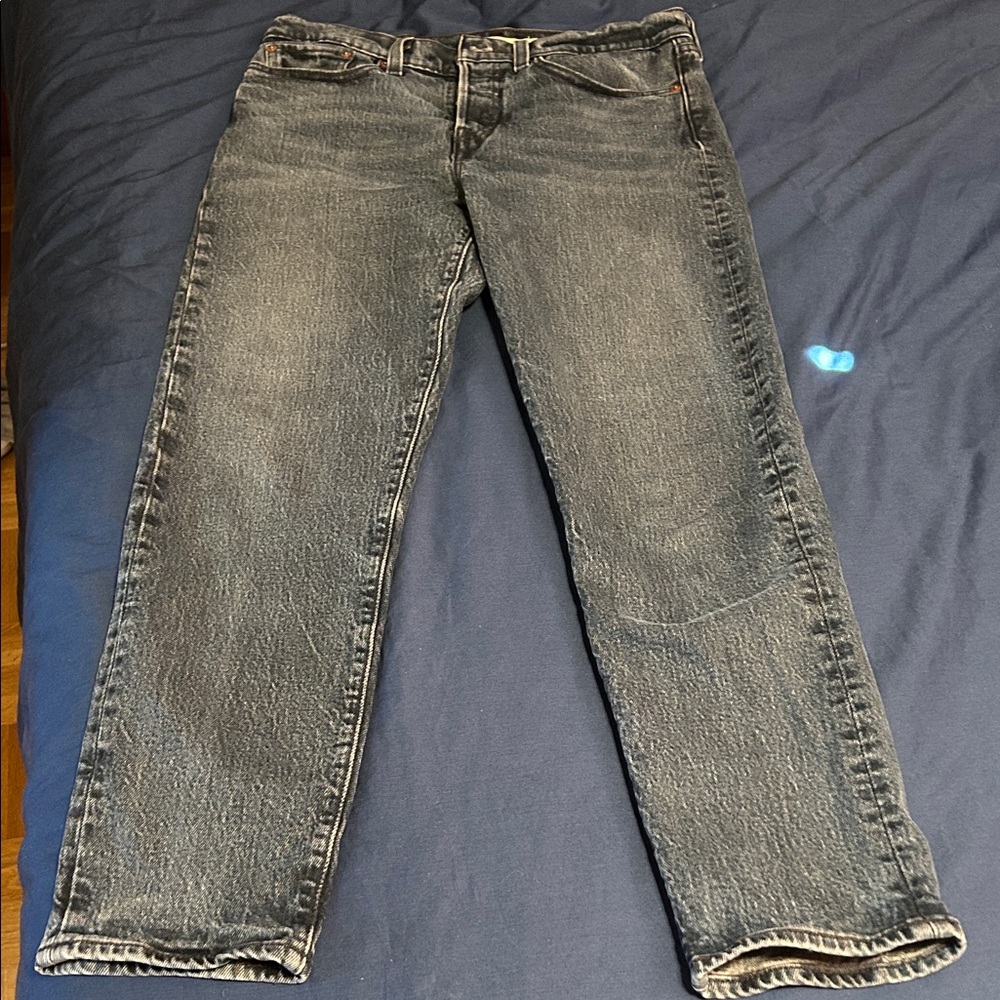 Levi’s faded Black wedgie 27